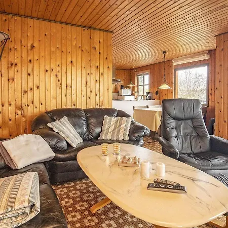 Ferienhaus Holiday Iv *